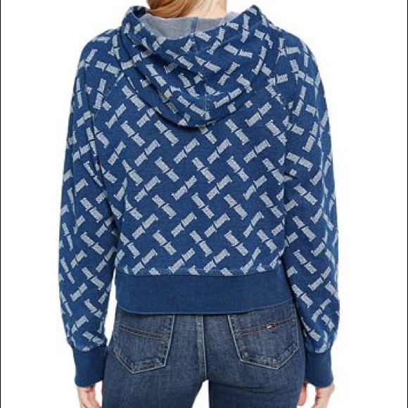 Tommy Jeans All over logo Cropped Sweater XS - Picture 2 of 8